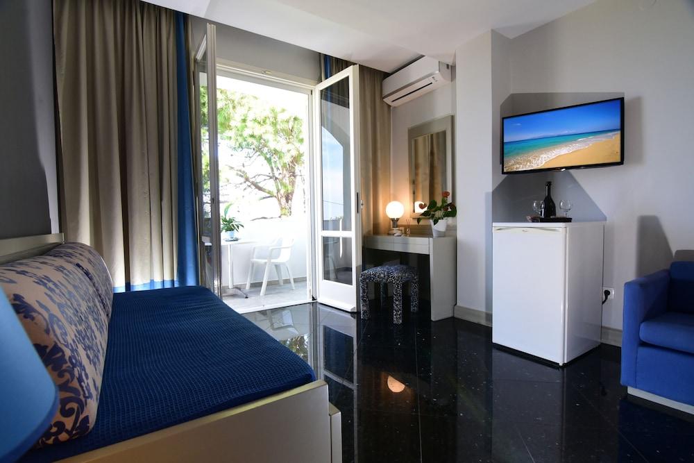 Mantenia Hotel Платанес Экстерьер фото