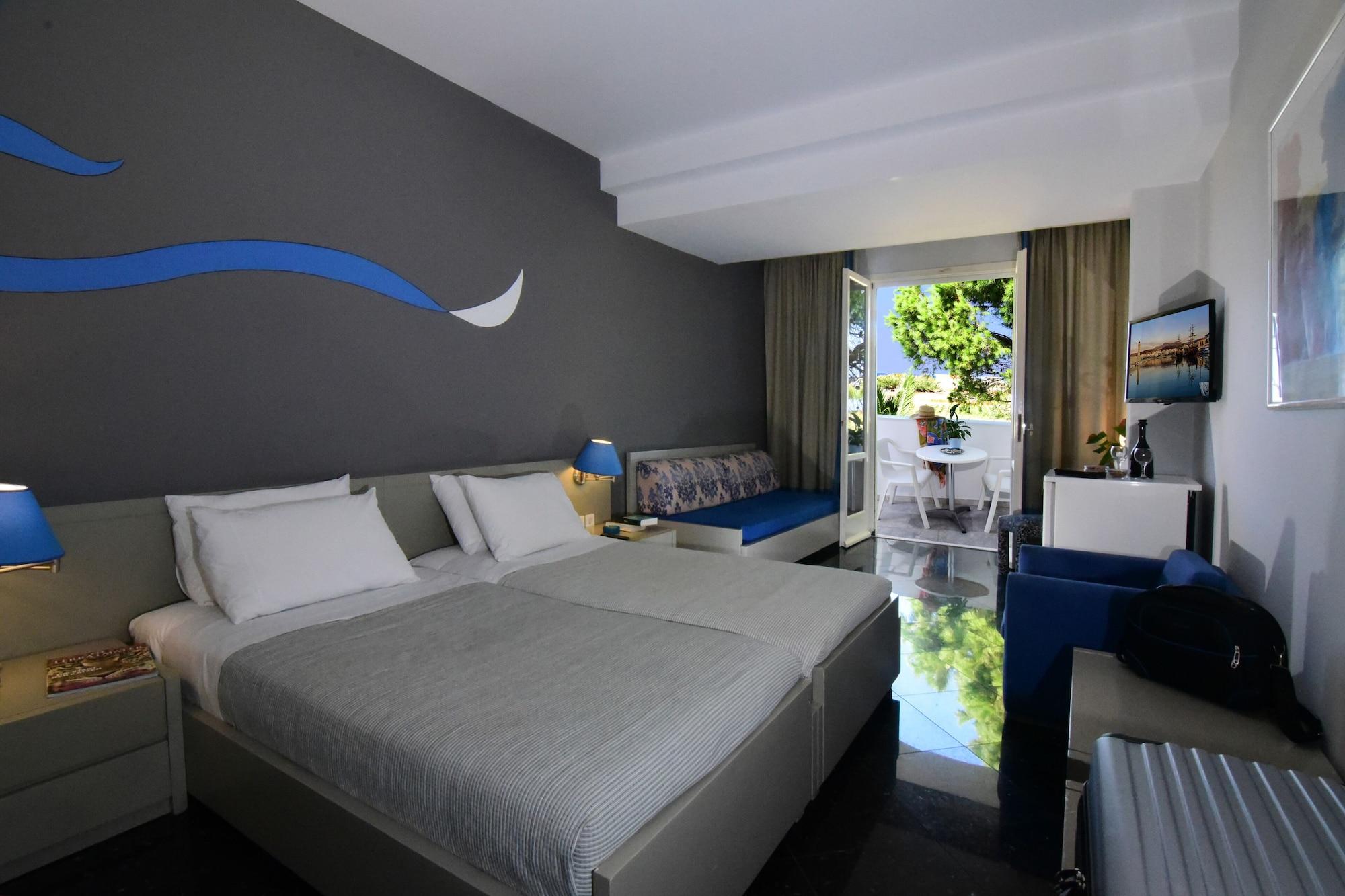 Mantenia Hotel Платанес Экстерьер фото