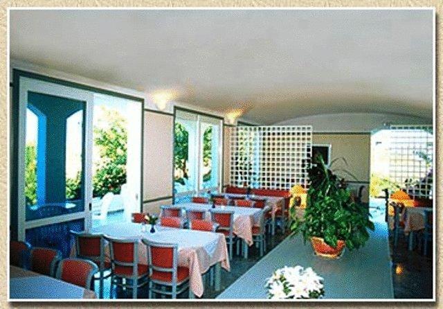 Mantenia Hotel Платанес Экстерьер фото